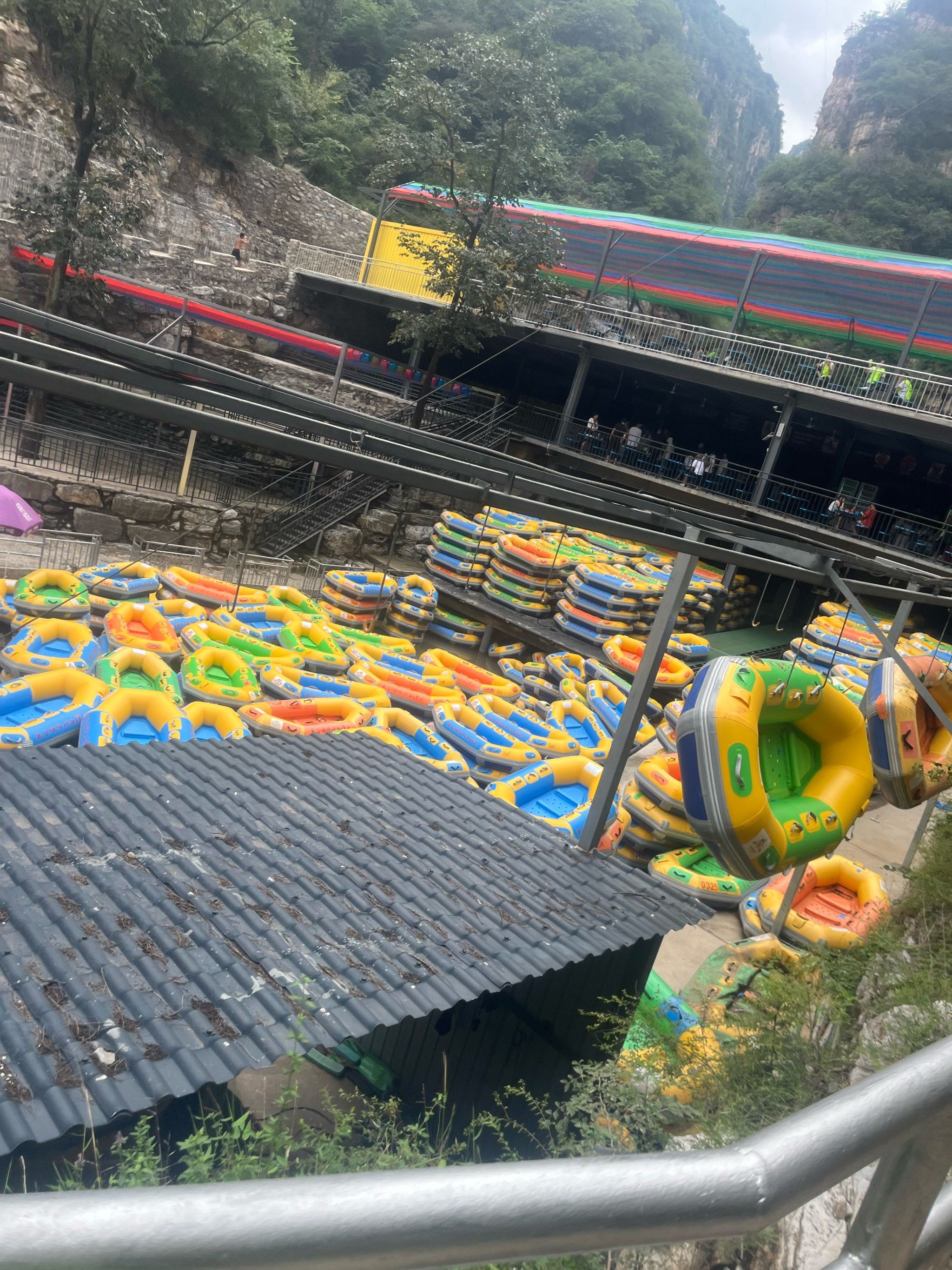 水世界的壮丽一幕