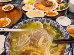 -桥香园云南过桥米线(金马碧鸡店)