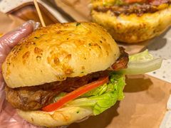 -必胜客(WOW中心城店)