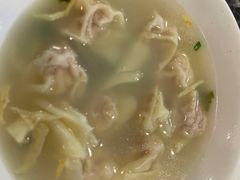 虾肉小馄饨-王家沙点心店(南京西路总店)