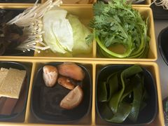 -呷哺呷哺 黄金牧场 (中发百旺店)