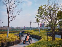 -季高兔窝窝亲子园(上海薰衣草公园店)