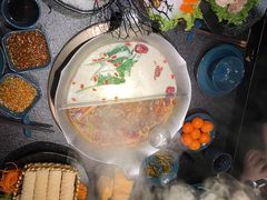 -湊湊火锅·茶憩(打浦桥日月光店)