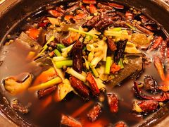 精品毛血旺-八珍饺子·烤鸭·家常菜
