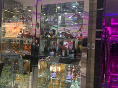 -蓝尊量贩(黄河路店)