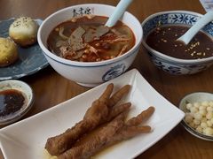 牛肉粉丝汤-鑫震源·苏式大虾生煎(山塘街店)