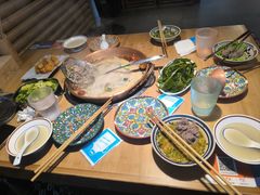 -洱火云南酸菜牛肉火锅(石景山当代商城店)