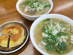 羊肉汤-郝刚刚羊杂割(柳巷店)