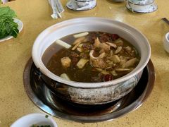 -东巴谷野生菌火锅餐厅