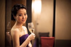 iphone_upload_pic-纯色时光婚纱艺术馆WHITE