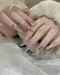 -桃色美甲沙龙