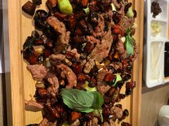 羅勒豉椒炒薄切牛肉-小大董·烤鸭(凤凰汇店)