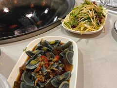 -小火炕铁锅炖鱼
