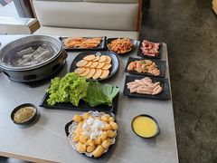 -啊美丽炭火烤肉(滑翔一店)