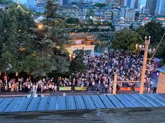 -包整·丝娃娃(一览甲秀楼风景店)