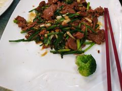 -口衣记鸡饭店