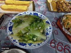 -老班长·小龙虾·鲜货烧烤大排档(金街美地店)