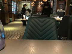 -粤凤佬