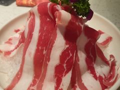 -三人行骨头王火锅(长寿店)