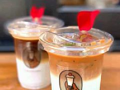 双杯青森苹果丝绒拿铁-瑞幸咖啡(AI创新中心A区店)