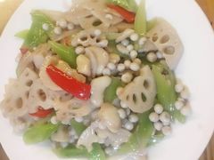 -云河农家乐饭店(福禄缘树山店)