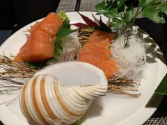 三文鱼刺身-山上下日本料理(万象城店)