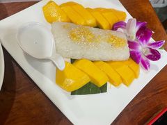 -Dang restaurant (patong phuket)