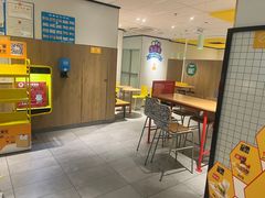 大堂-麦当劳(融创茂店)