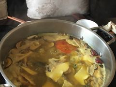 -野菌皇海景野生菌火锅(滨海大道店)