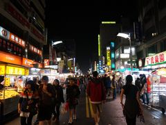 -六合夜市