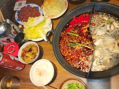 -萍姐火锅·公路夜市(武汉首店)