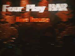 -FOUR PLAY BAR