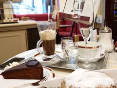 P1000813-Cafe Sacher(WIEN)
