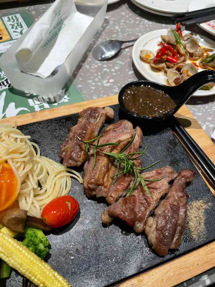 美而美牛排自助(万达臻品店)