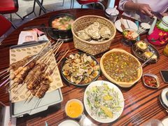 -蚝堡海鲜·威海菜·海肠捞饭·烧烤·亚洲吃蚝公司(幸福门店)