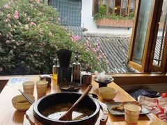 -勺子米线·云南传统小吃市集(四方街店)