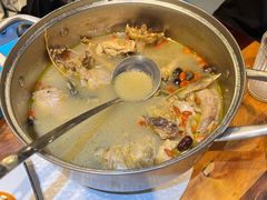 -臻鲜燕海鲜融合餐厅(金陵style店)