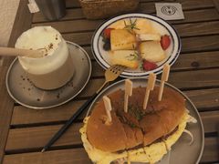 猪扒包-甘单茶事小馆(洋河店)
