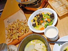 -关东小磨东北菜(上海长风大悦城店)
