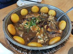胶东鱼锅贴饼子-山东宾馆·齐鲁苑餐厅