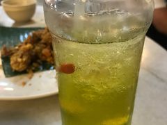 -大树下海鲜饭店