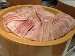 -龍歌自助小火锅(芝罘万达店)