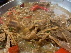 大山野菜参子鱼炖干笋-鱼乐岛餐厅·户外花园主题餐厅