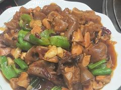 -丹水桥地锅鱼·翘嘴鲌·地方特色全鱼宴(丹江口大坝店)