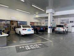 -昆明中致远上汽大众4S店(西山区店)