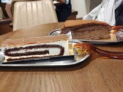 白巧克力瑞士卷-Awfully Chocolate(环球港店)