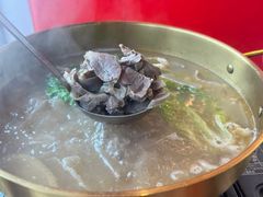 -小椒羊.羊肉粉 龙虾 羊肉串(新地旗舰店)