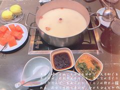 猪肚鸡火锅-捞王锅物料理(上海世茂广场店)