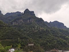 -富正毅三下锅·湘西韵味(天门山索道店)
