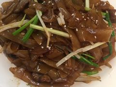 -新大咀港式茶餐厅(宝山万达店)